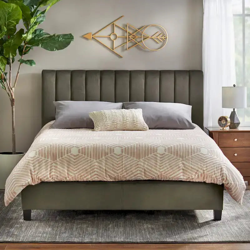 Channel-tufted Queen Bed