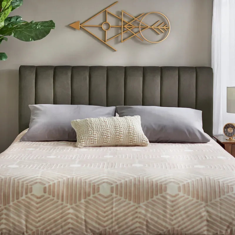 Channel-tufted Queen Bed